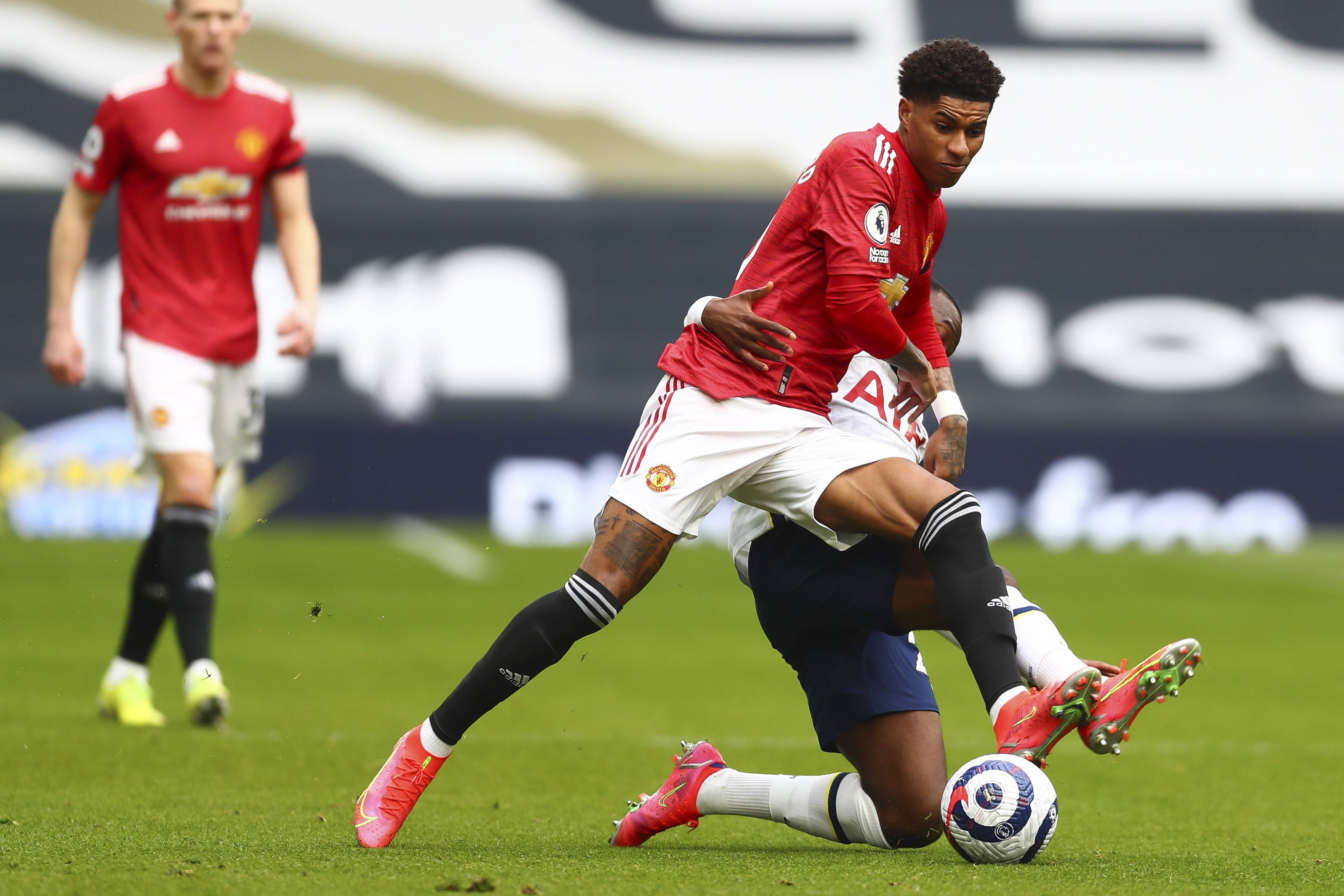 他在足球技 他在足球技